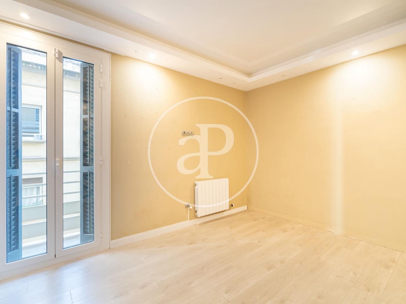 3 bedroom Apartment for sale in Barcelona city - € 795,000 (Ref: 9215384)