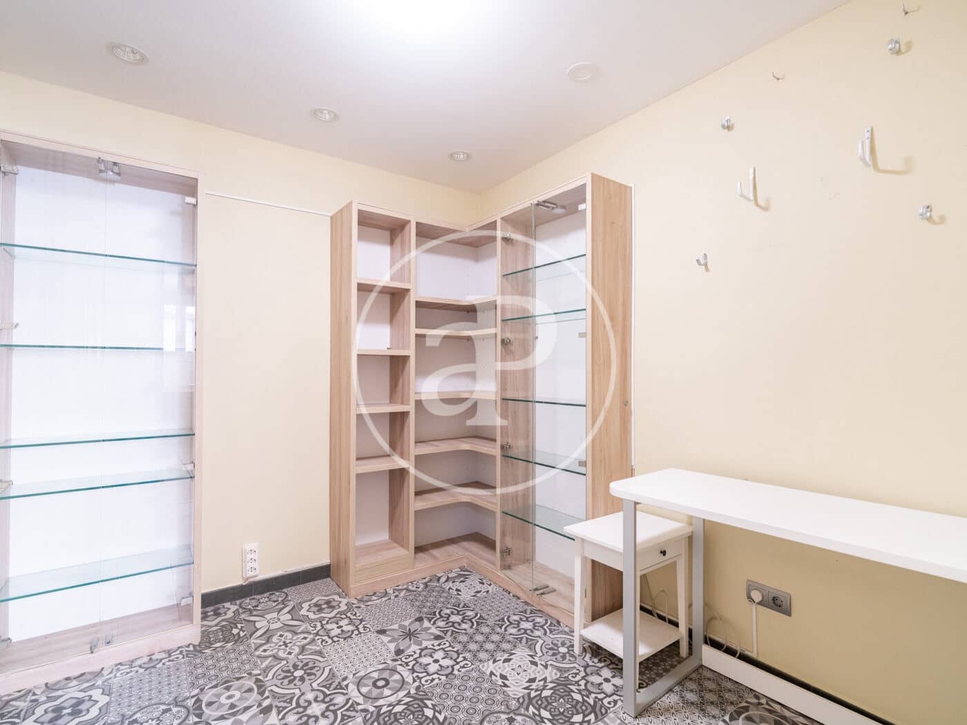 3 bedroom Apartment for sale in Barcelona city - € 795,000 (Ref: 9215384)