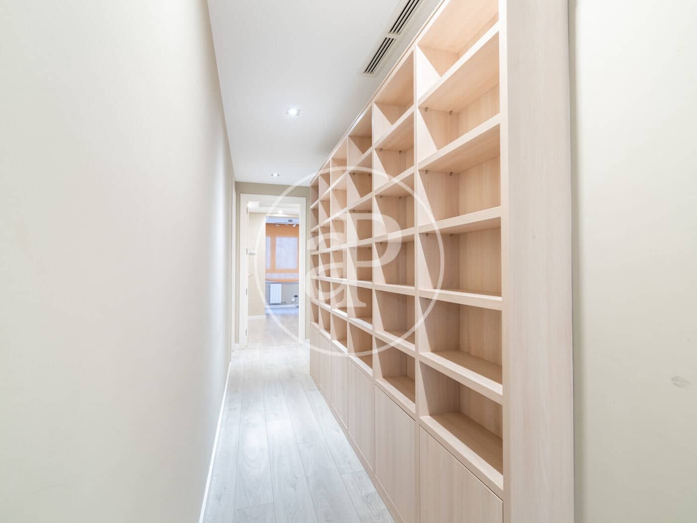 3 bedroom Apartment for sale in Barcelona city - € 795,000 (Ref: 9215384)