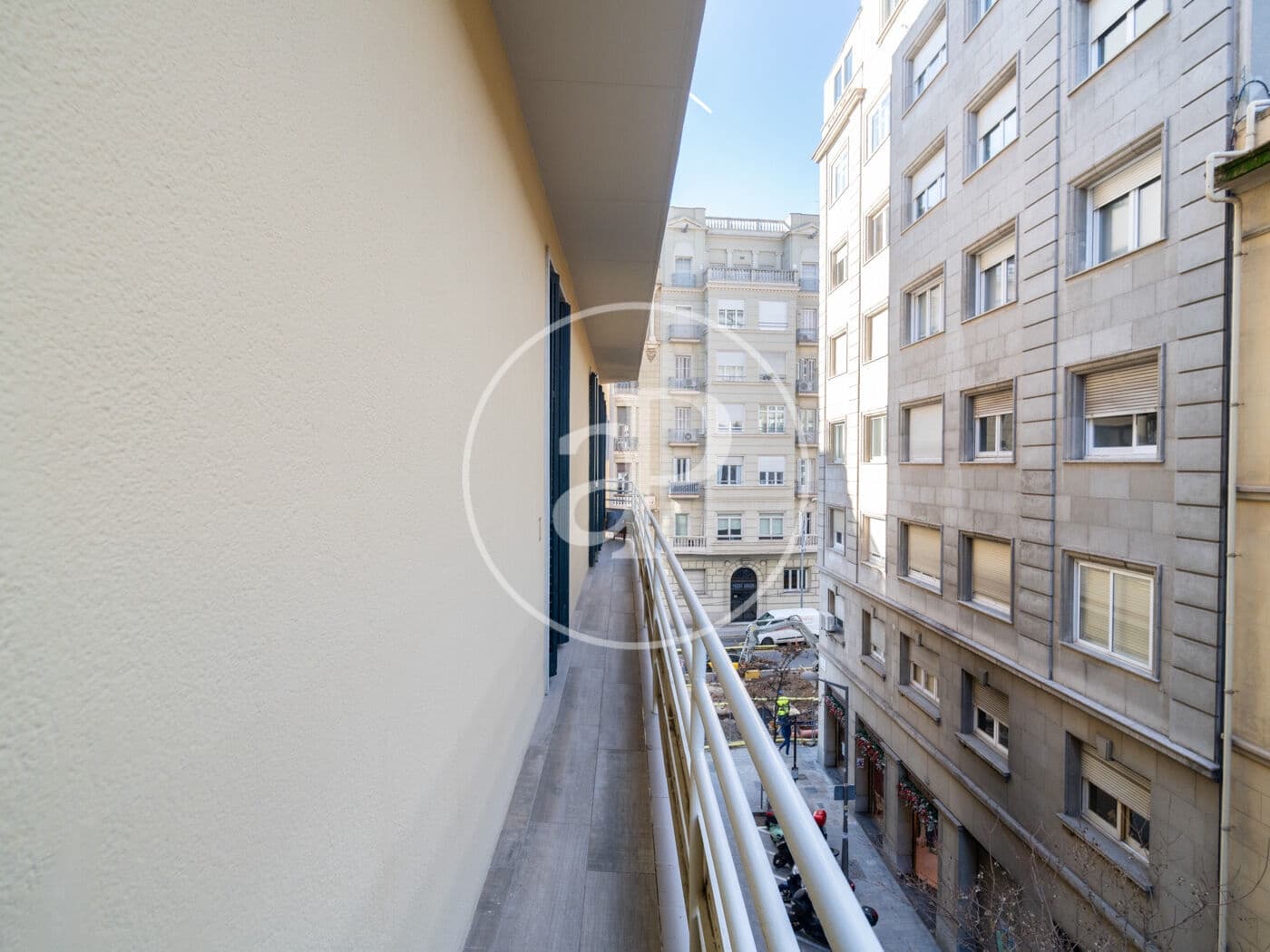 3 bedroom Apartment for sale in Barcelona city - € 795,000 (Ref: 9215384)