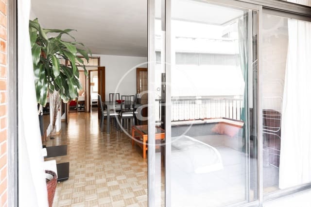 4 bedroom Apartment for sale in Ripollet - € 342,000 (Ref: 9215386)