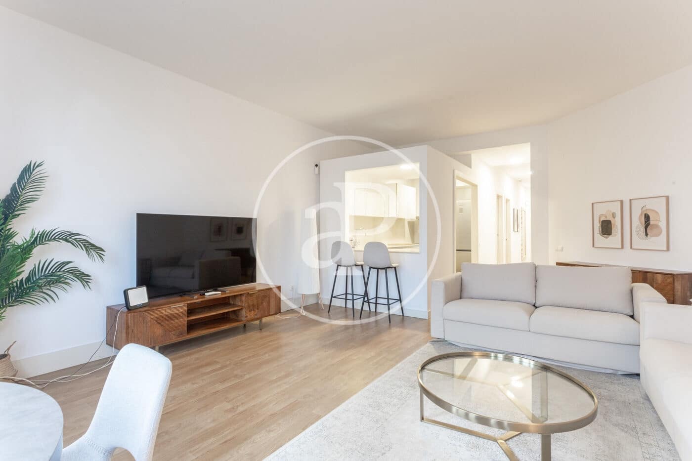 2 soverom Leilighet til leie i Barcelona by - € 2 500 (Ref: 9215390)