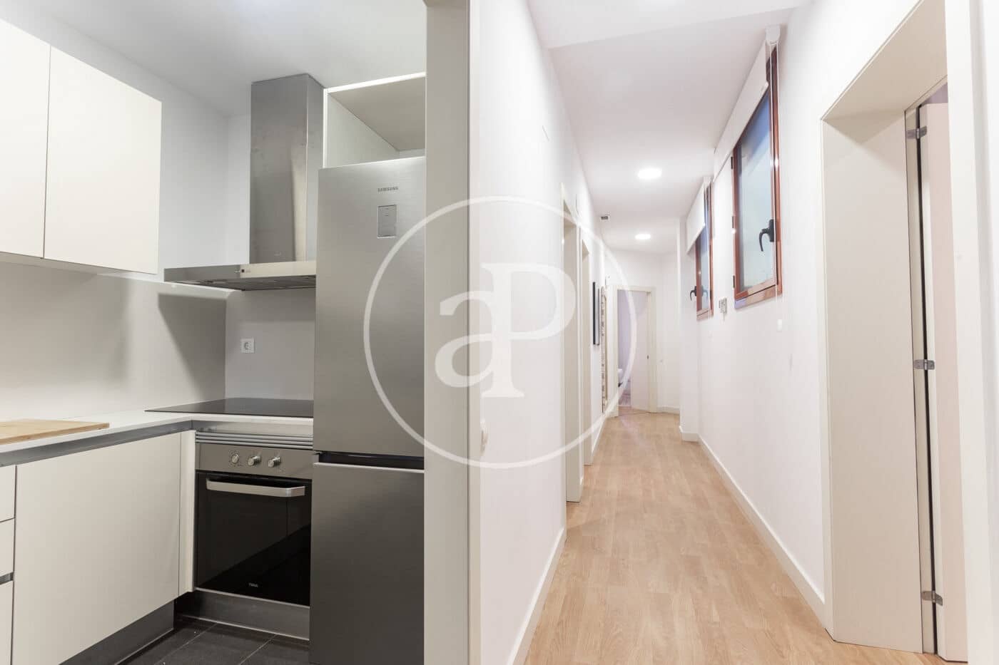 2 soverom Leilighet til leie i Barcelona by - € 2 500 (Ref: 9215390)