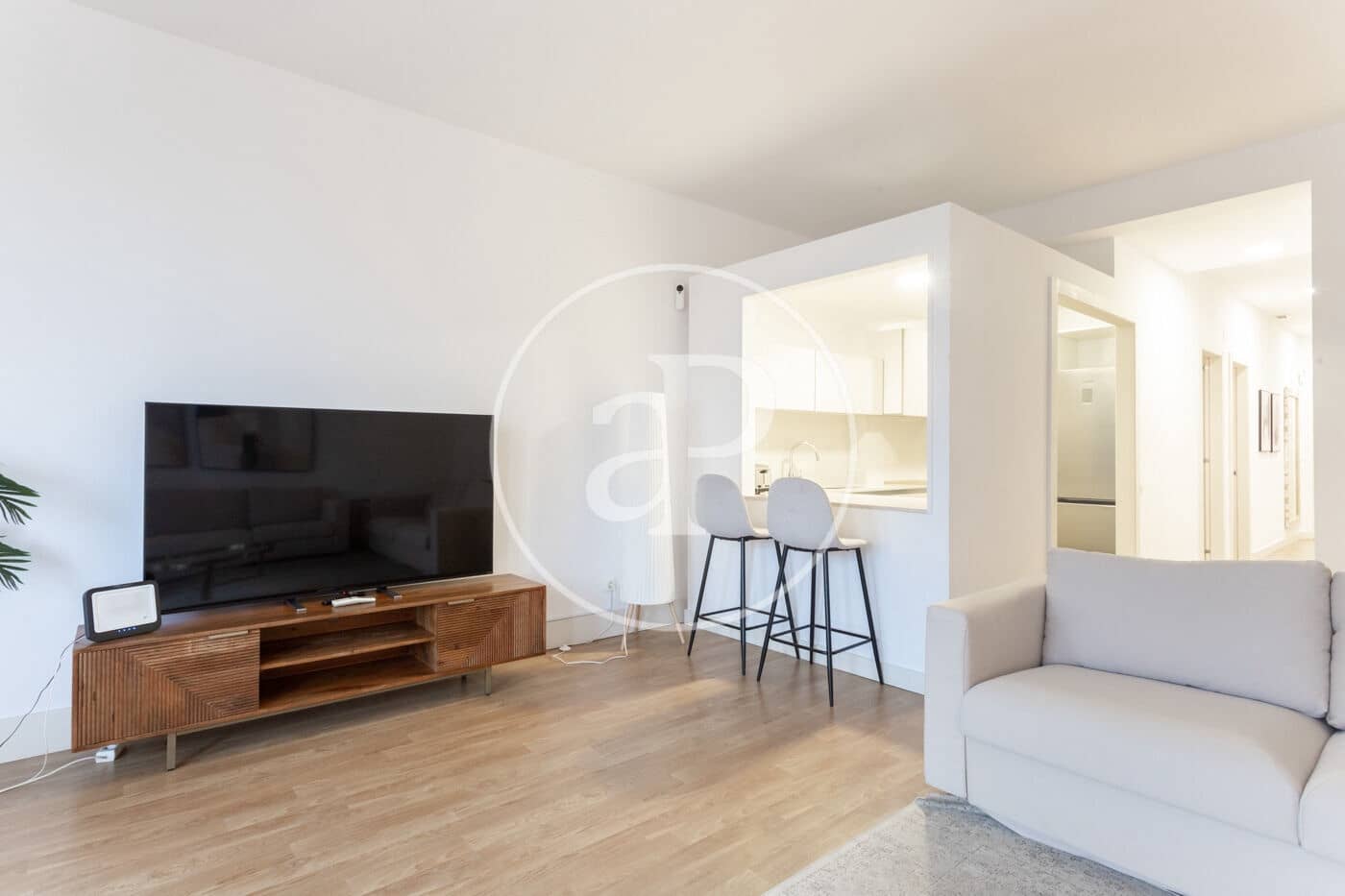 2 soverom Leilighet til leie i Barcelona by - € 2 500 (Ref: 9215390)