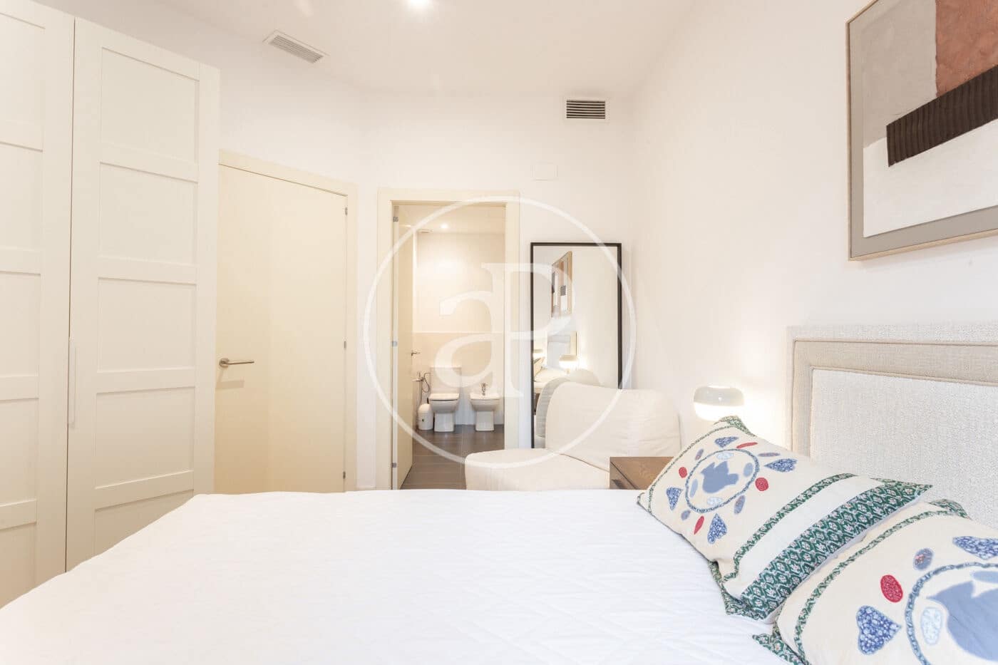 2 soverom Leilighet til leie i Barcelona by - € 2 500 (Ref: 9215390)