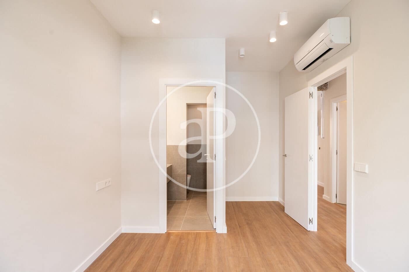 3 soveværelse Lejlighed til salg i Barcelona by - € 669.000 (Ref: 9217727)