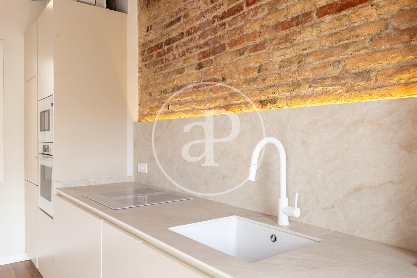 3 soveværelse Lejlighed til salg i Barcelona by - € 669.000 (Ref: 9217727)