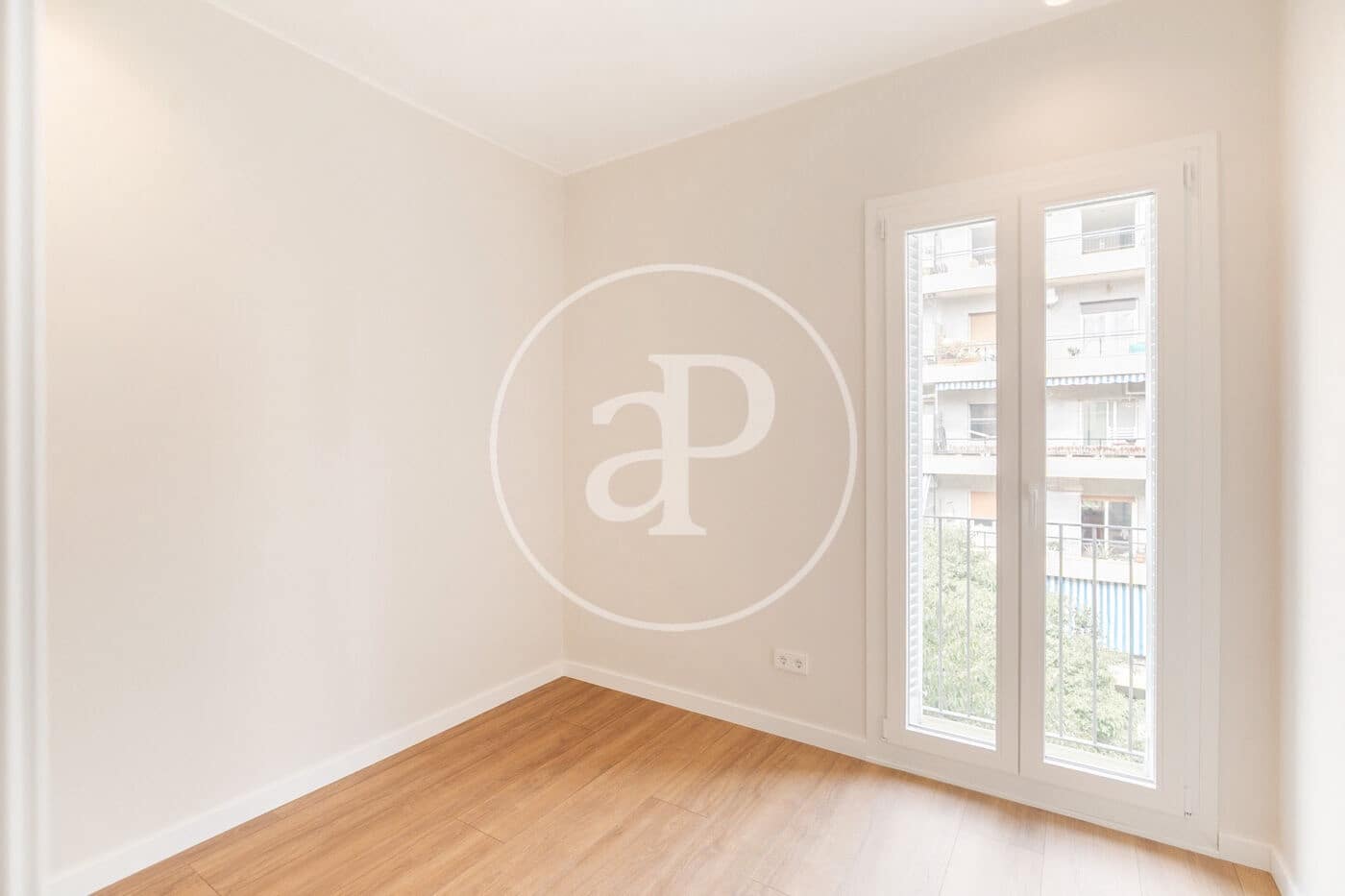 3 soveværelse Lejlighed til salg i Barcelona by - € 669.000 (Ref: 9217727)