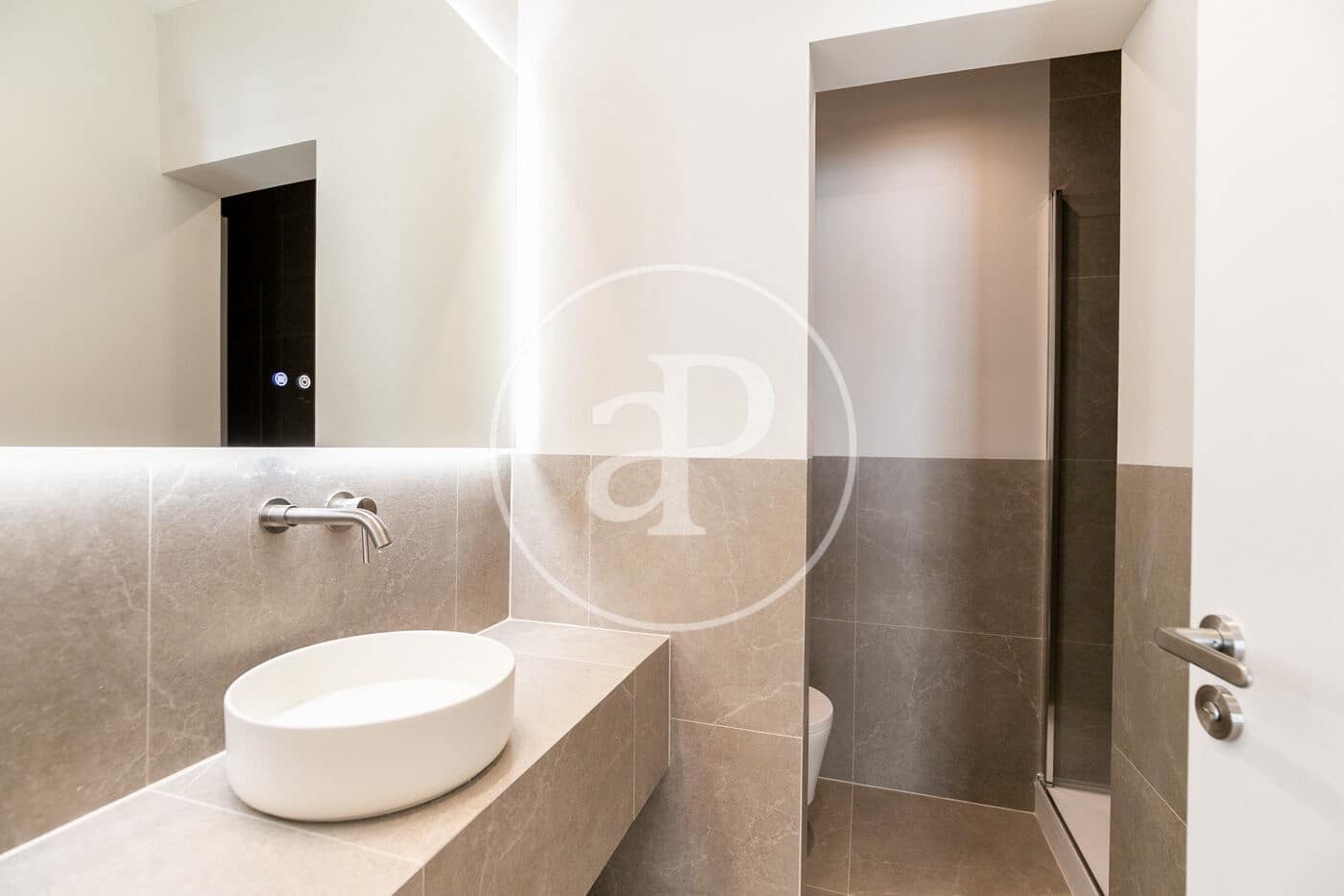 3 soveværelse Lejlighed til salg i Barcelona by - € 669.000 (Ref: 9217727)