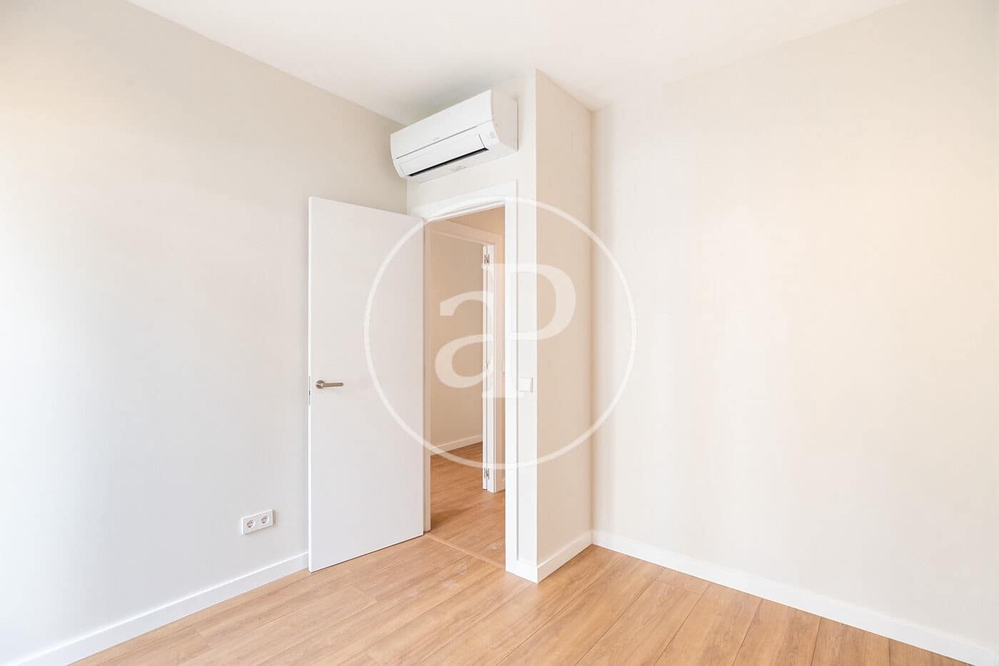 3 soveværelse Lejlighed til salg i Barcelona by - € 669.000 (Ref: 9217727)