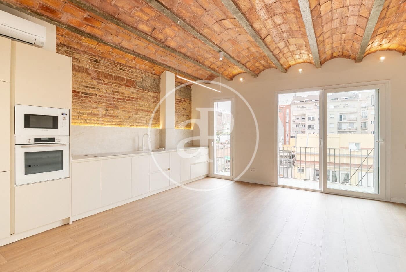 3 soveværelse Lejlighed til salg i Barcelona by - € 669.000 (Ref: 9217727)