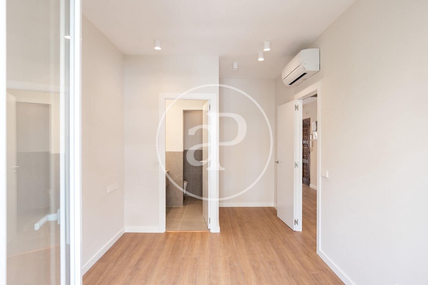 3 soveværelse Lejlighed til salg i Barcelona by - € 669.000 (Ref: 9217727)