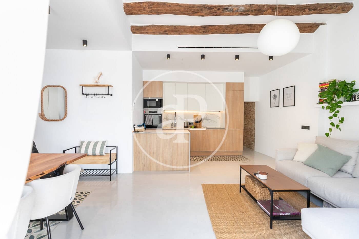 2 soverom Leilighet til leie i Barcelona by - € 2 500 (Ref: 9220229)