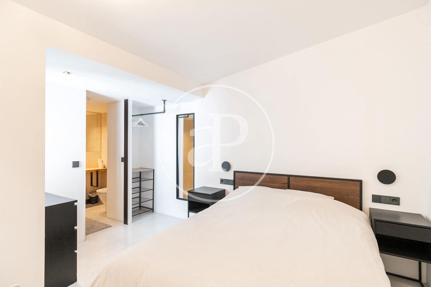 2 soverom Leilighet til leie i Barcelona by - € 2 500 (Ref: 9220229)