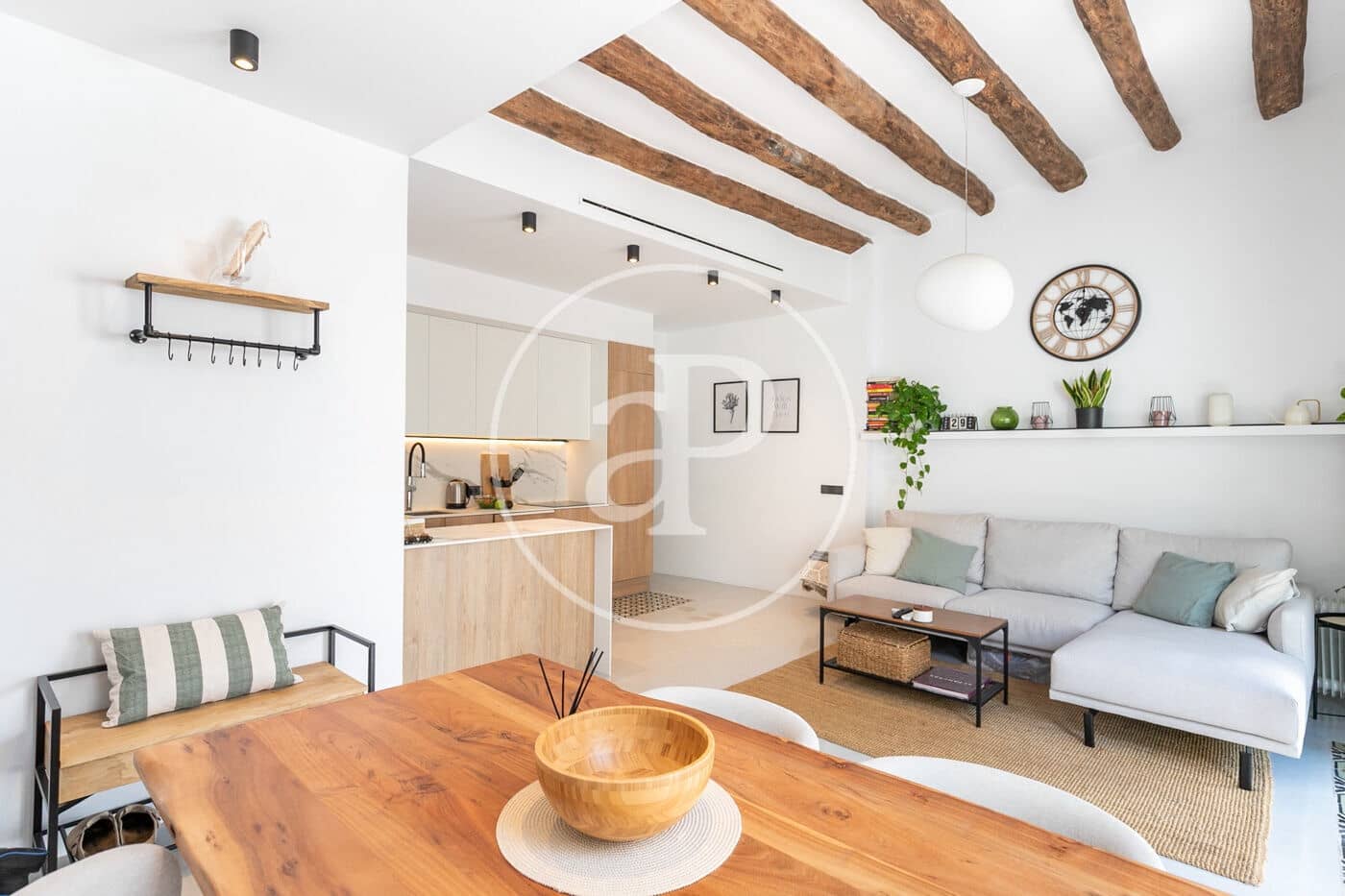 2 soverom Leilighet til leie i Barcelona by - € 2 500 (Ref: 9220229)