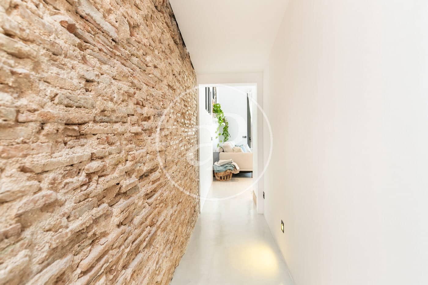 2 soverom Leilighet til leie i Barcelona by - € 2 500 (Ref: 9220229)