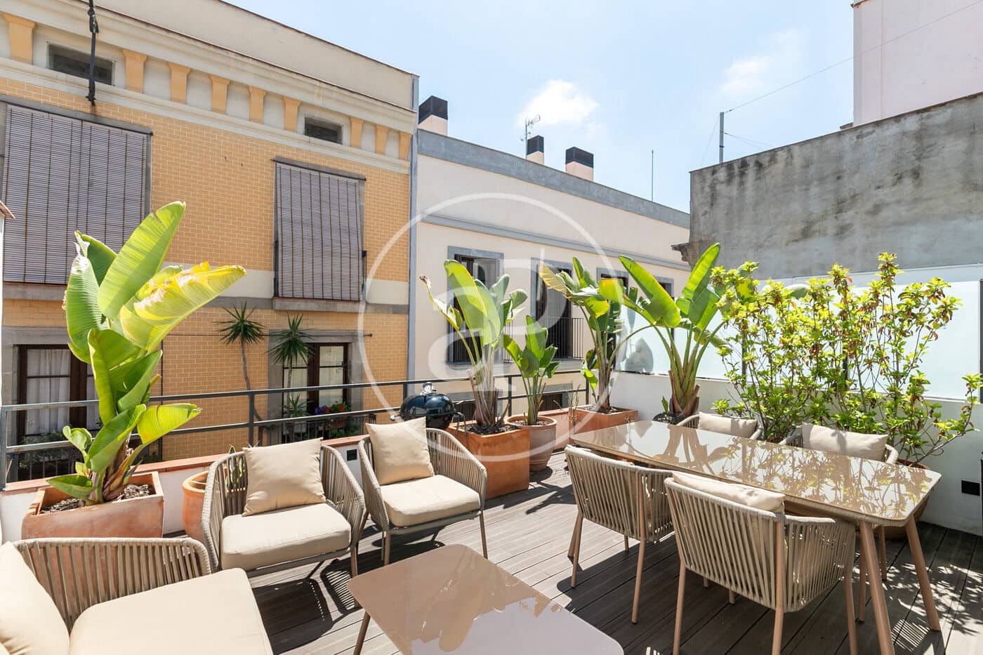 2 soverom Leilighet til leie i Barcelona by - € 2 500 (Ref: 9220229)
