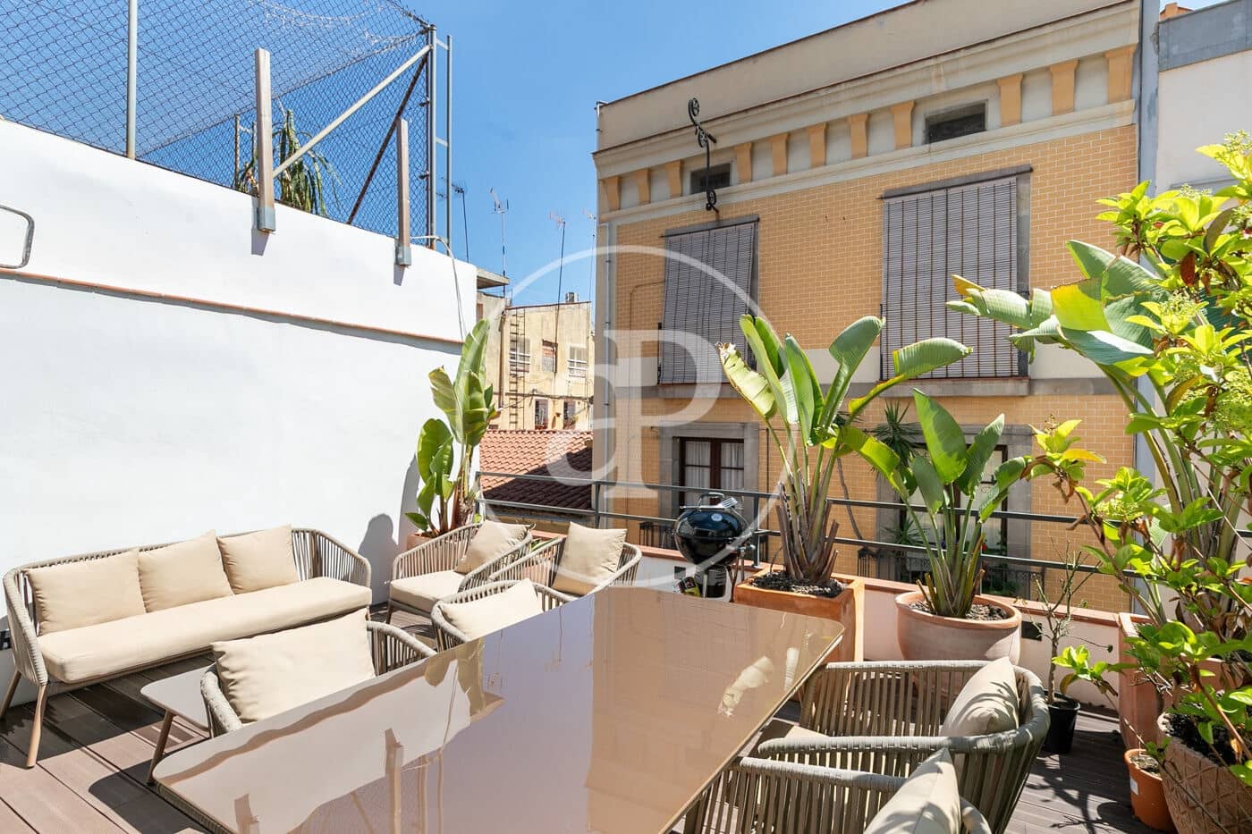 2 soverom Leilighet til leie i Barcelona by - € 2 500 (Ref: 9220229)