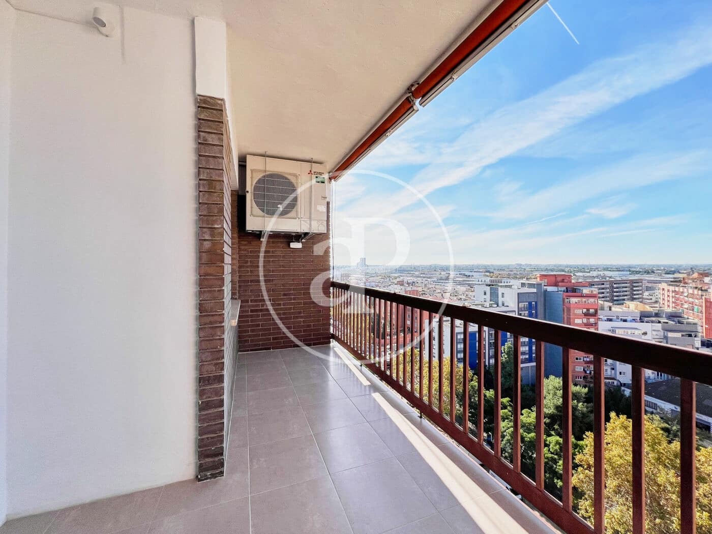 3 soveværelse Lejlighed til salg i L'Hospitalet de Llobregat - € 550.000 (Ref: 9220232)