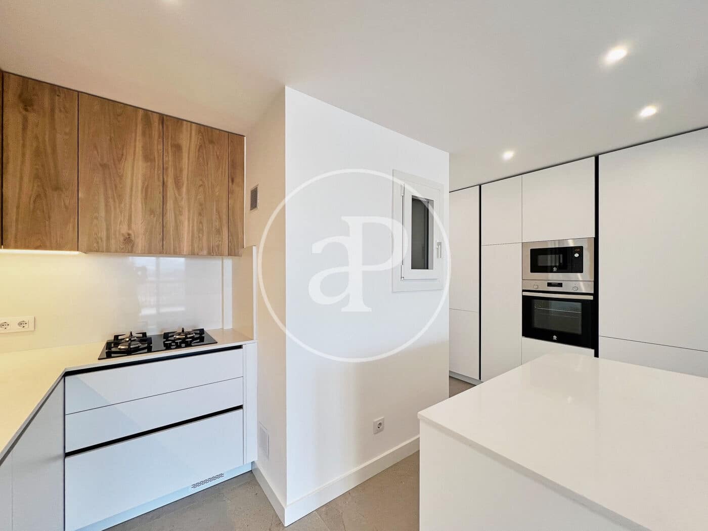 3 soveværelse Lejlighed til salg i L'Hospitalet de Llobregat - € 550.000 (Ref: 9220232)