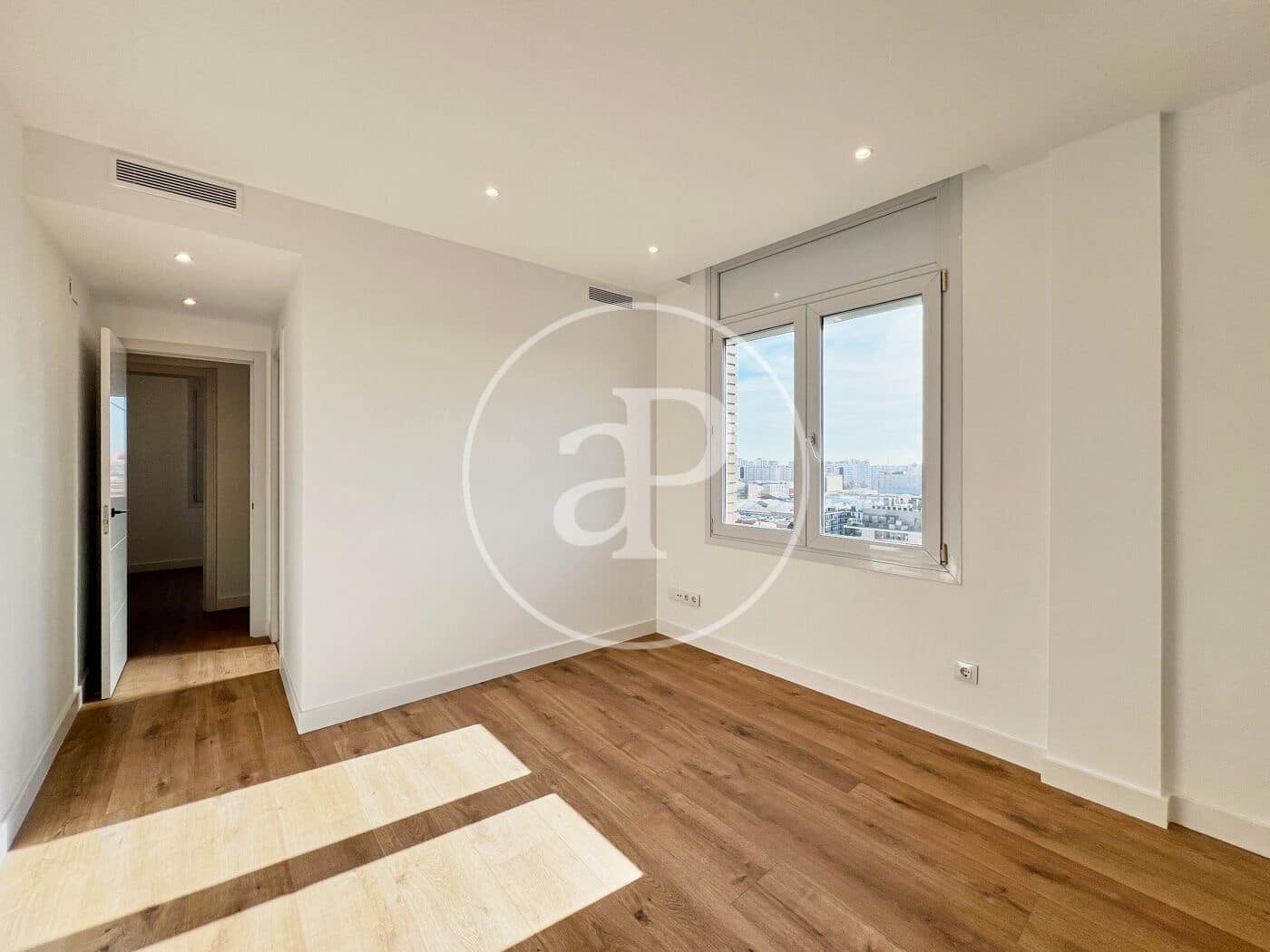 3 soveværelse Lejlighed til salg i L'Hospitalet de Llobregat - € 550.000 (Ref: 9220232)