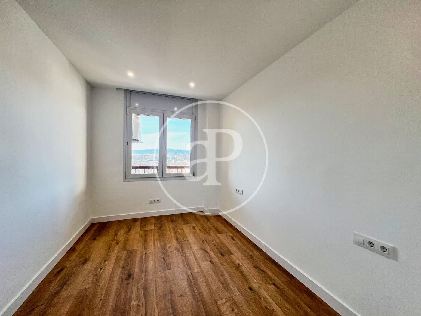 3 soveværelse Lejlighed til salg i L'Hospitalet de Llobregat - € 550.000 (Ref: 9220232)