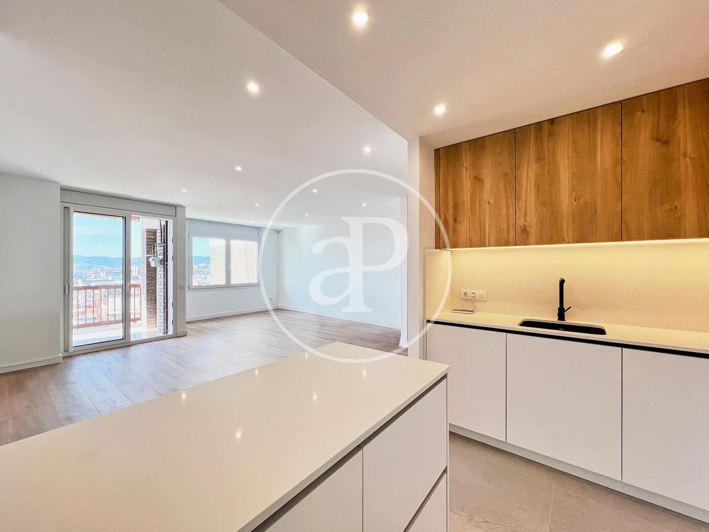 3 soveværelse Lejlighed til salg i L'Hospitalet de Llobregat - € 550.000 (Ref: 9220232)