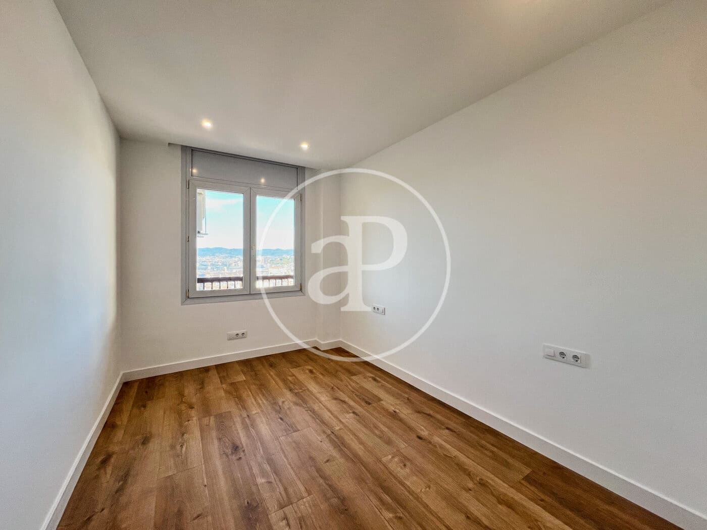 3 soveværelse Lejlighed til salg i L'Hospitalet de Llobregat - € 550.000 (Ref: 9220232)
