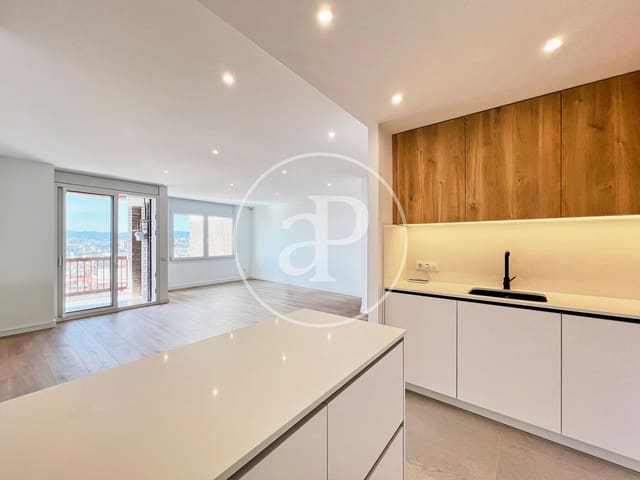 3 soveværelse Lejlighed til salg i L'Hospitalet de Llobregat - € 550.000 (Ref: 9220232)