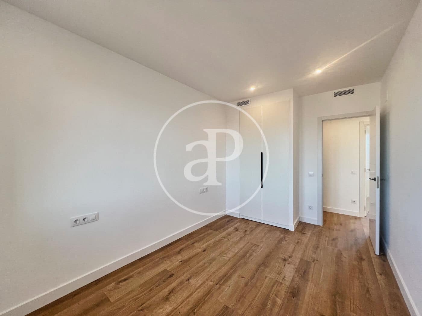 3 soveværelse Lejlighed til salg i L'Hospitalet de Llobregat - € 550.000 (Ref: 9220232)