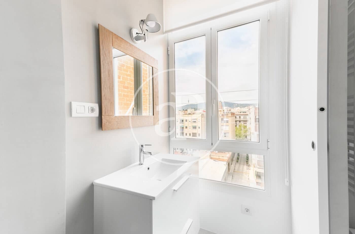 Apartamento de 3 habitaciones en Barcelona ciudad en alquiler - 3.467 € (Ref: 9228842)