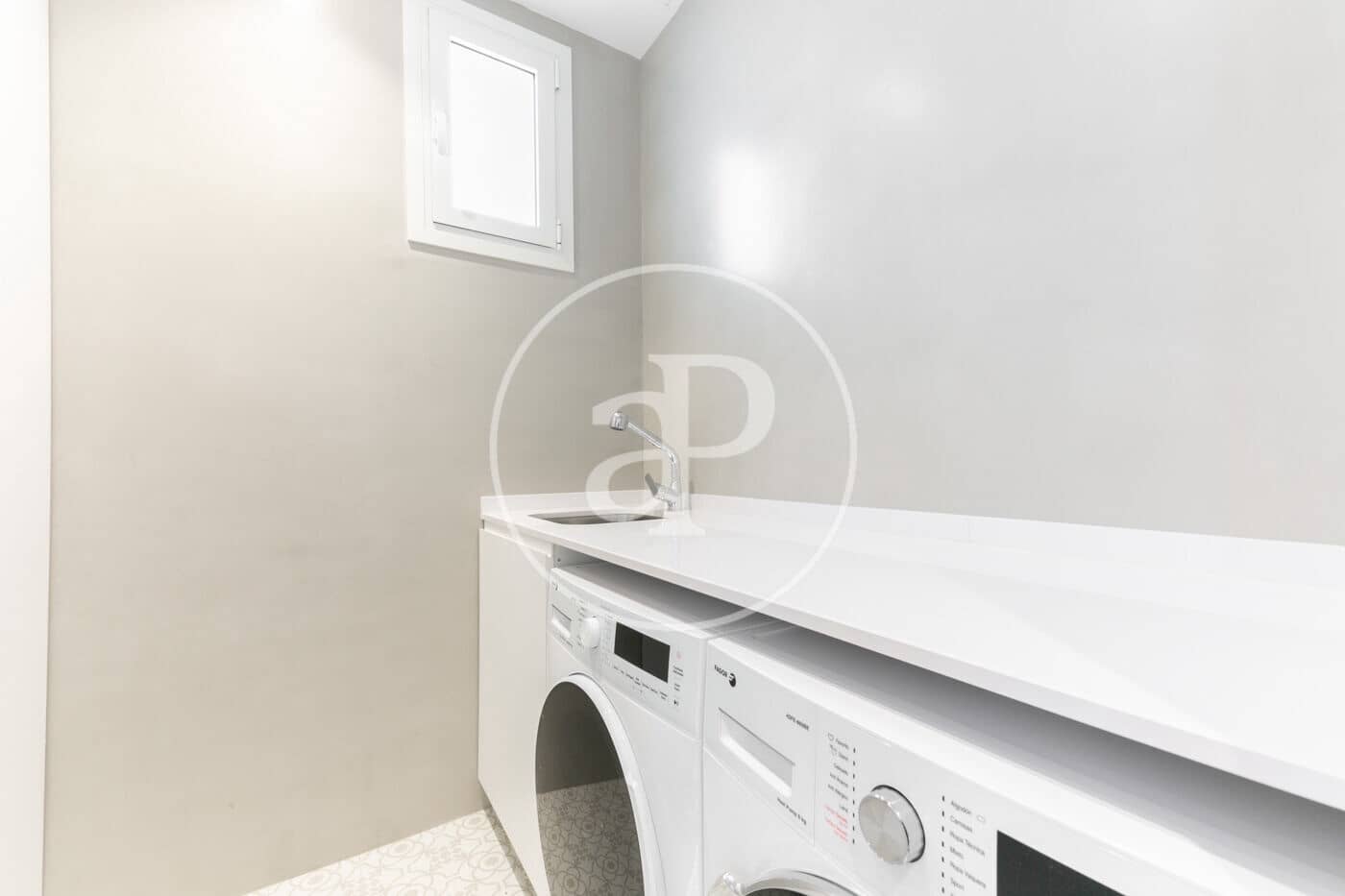 Apartamento de 3 habitaciones en Barcelona ciudad en alquiler - 3.467 € (Ref: 9228842)