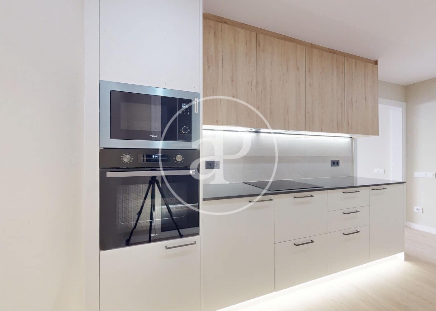 3 soveværelse Lejlighed til salg i Barcelona by - € 475.000 (Ref: 9228843)