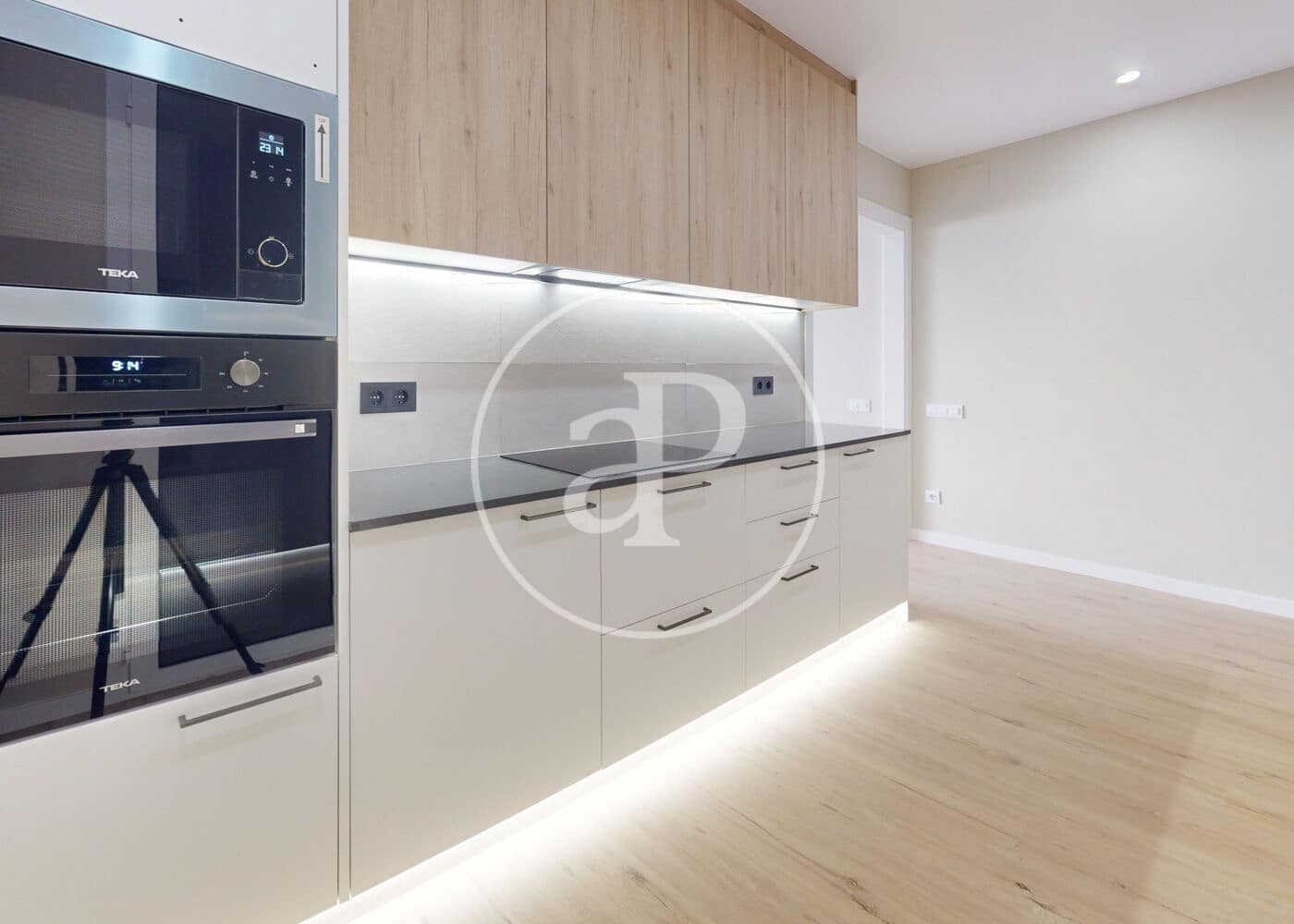 3 soveværelse Lejlighed til salg i Barcelona by - € 475.000 (Ref: 9228843)