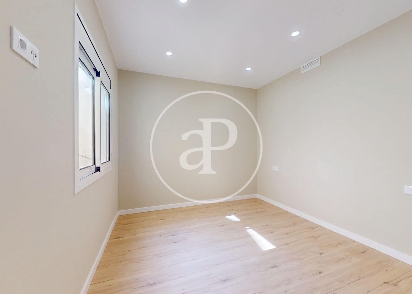 3 soveværelse Lejlighed til salg i Barcelona by - € 475.000 (Ref: 9228843)