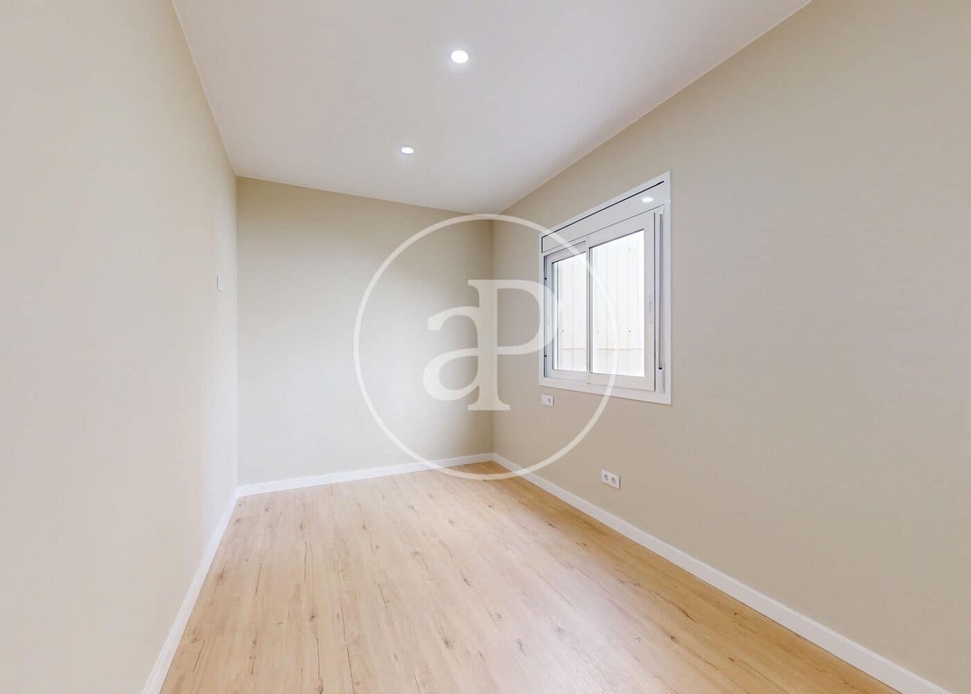 3 soveværelse Lejlighed til salg i Barcelona by - € 475.000 (Ref: 9228843)