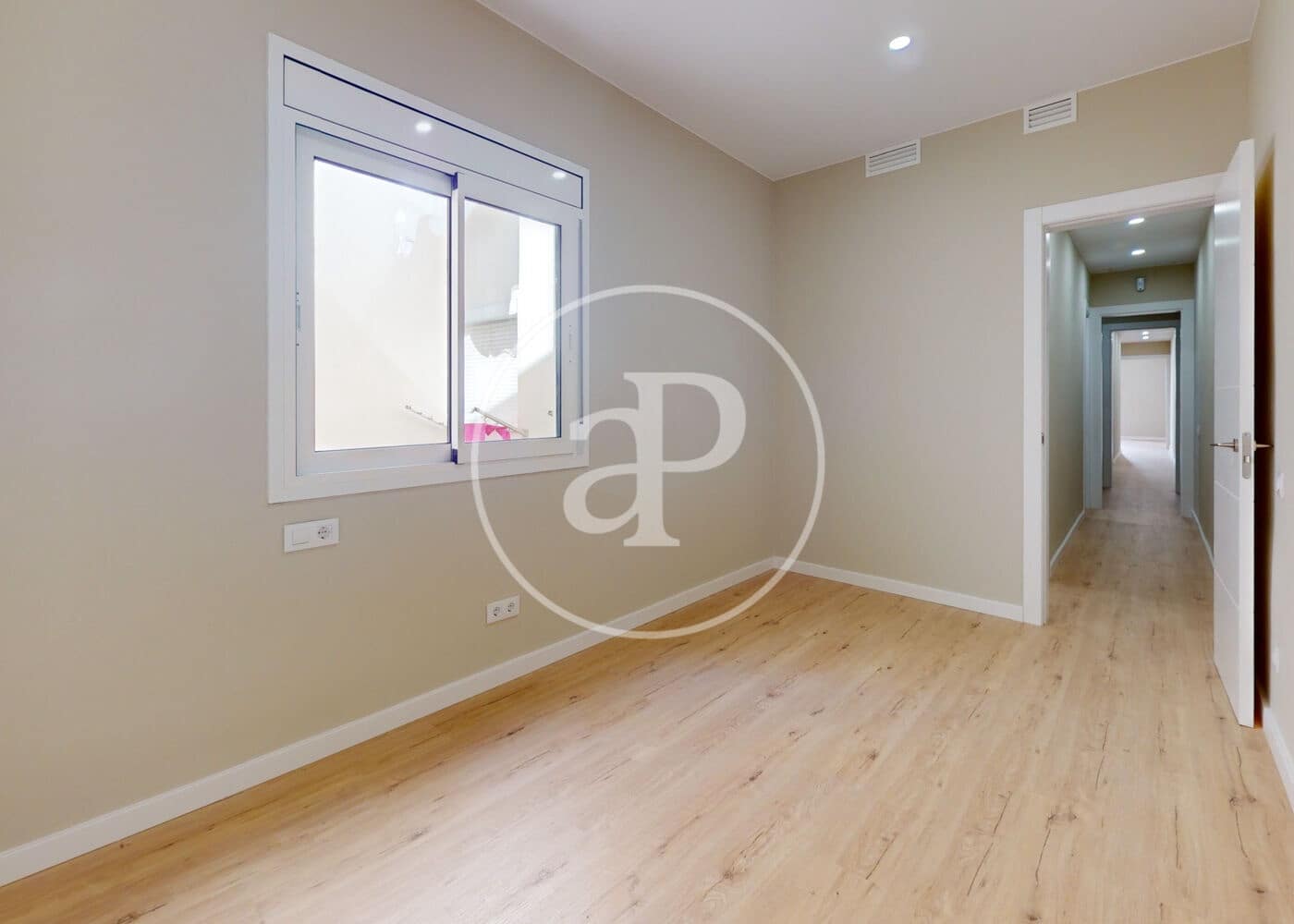 3 soveværelse Lejlighed til salg i Barcelona by - € 475.000 (Ref: 9228843)