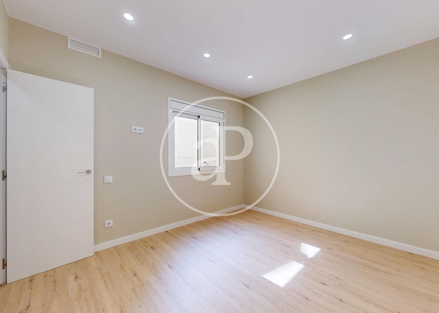 3 soveværelse Lejlighed til salg i Barcelona by - € 475.000 (Ref: 9228843)