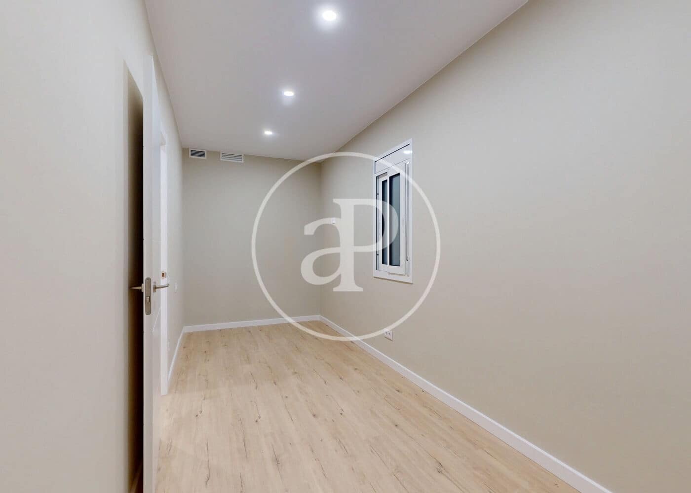 3 soveværelse Lejlighed til salg i Barcelona by - € 475.000 (Ref: 9228843)