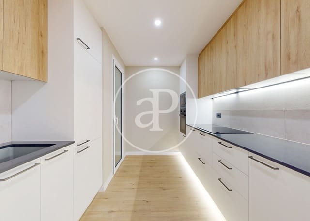 3 quarto Apartamento para venda em El Camp de L'Arpa del Clot, Barcelona cidade - 475 000 € (Ref: 9228843)