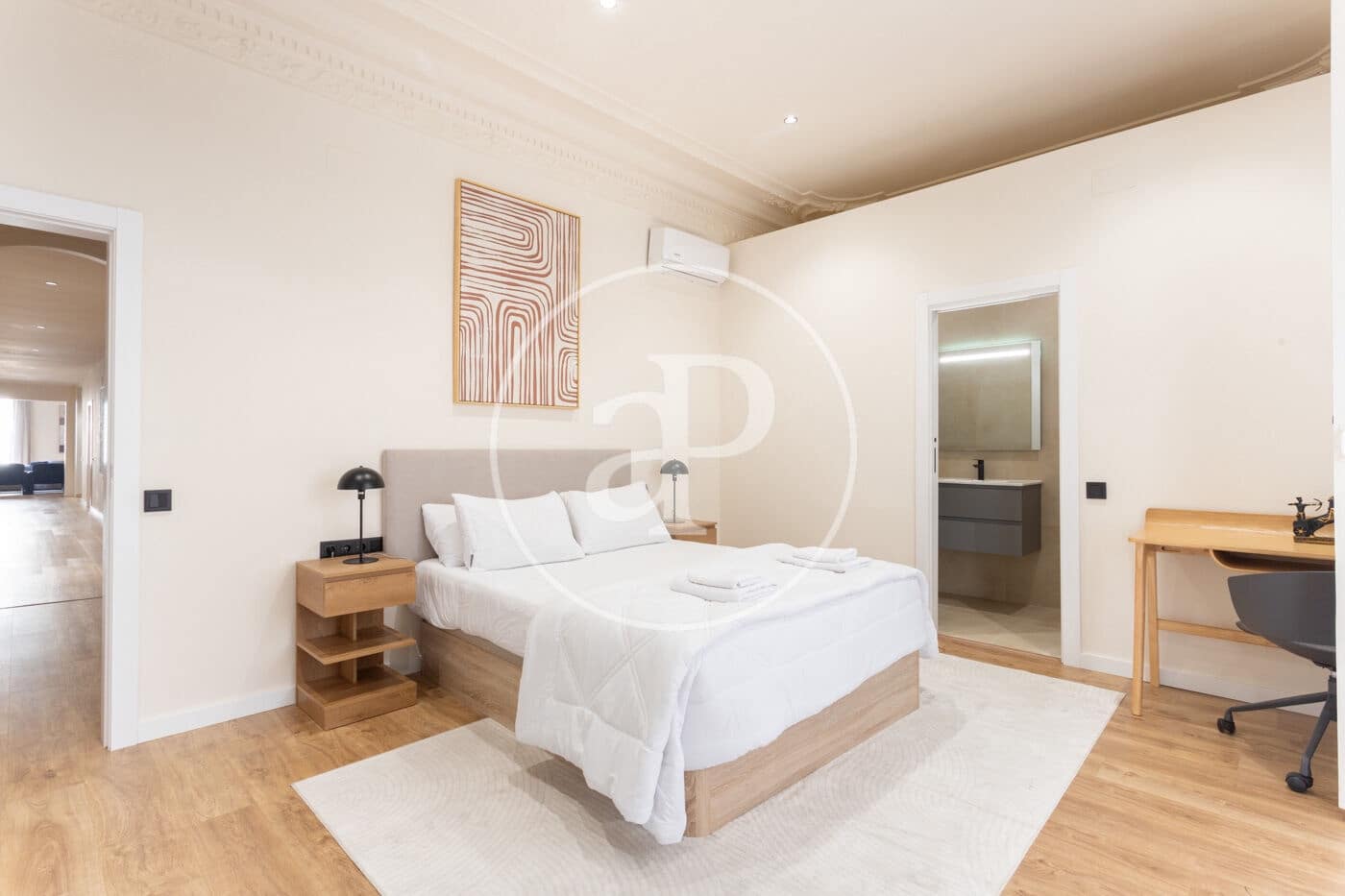 5 soveværelse Lejlighed til leje i Barcelona by - € 6.500 (Ref: 9232864)