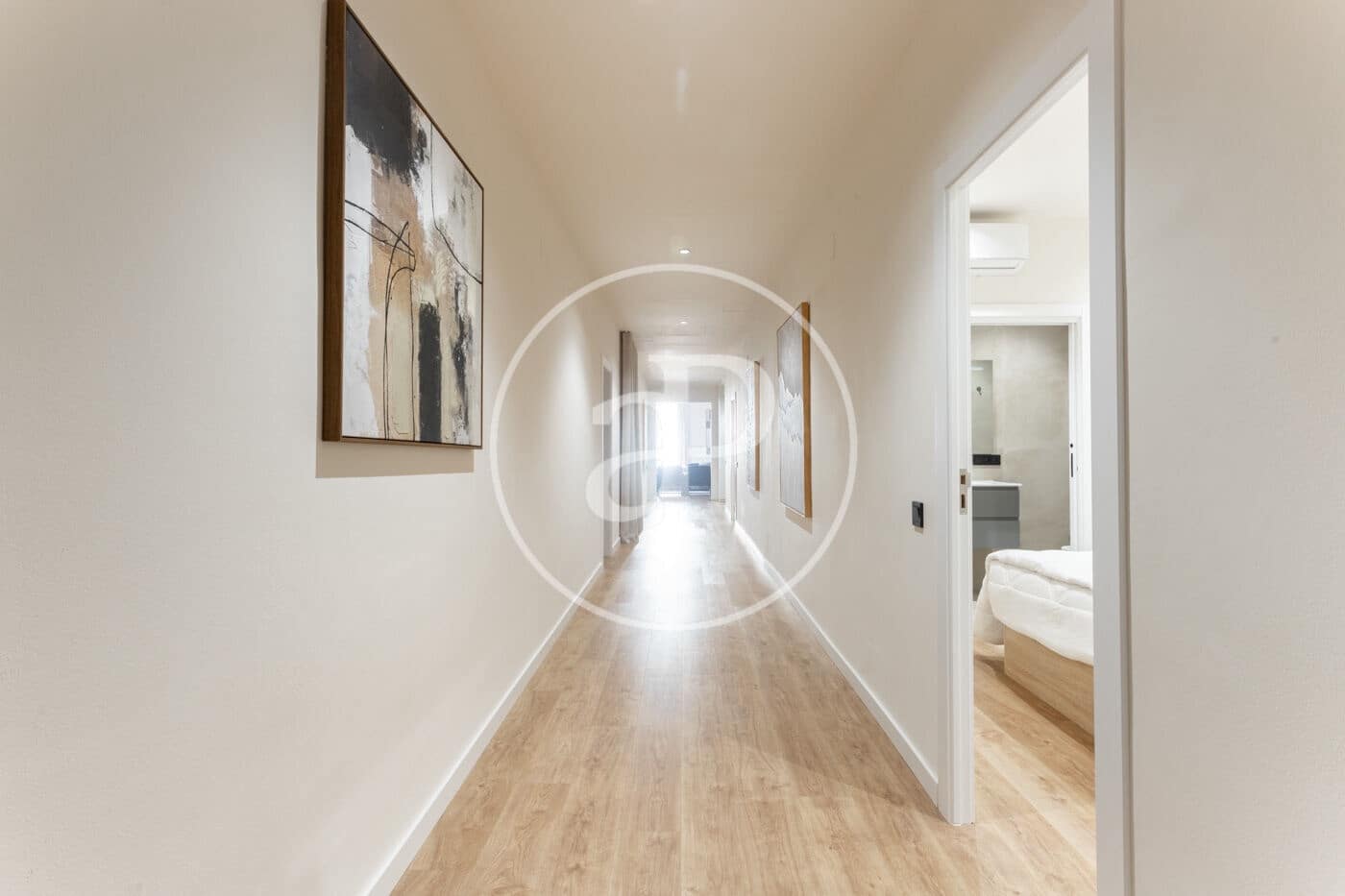 5 soveværelse Lejlighed til leje i Barcelona by - € 6.500 (Ref: 9232864)