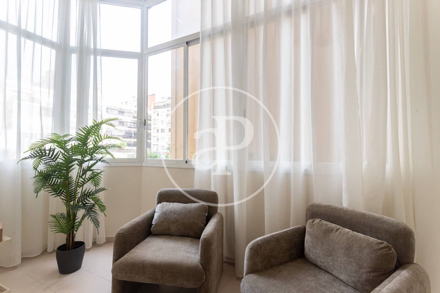 5 soveværelse Lejlighed til leje i Barcelona by - € 6.500 (Ref: 9232864)