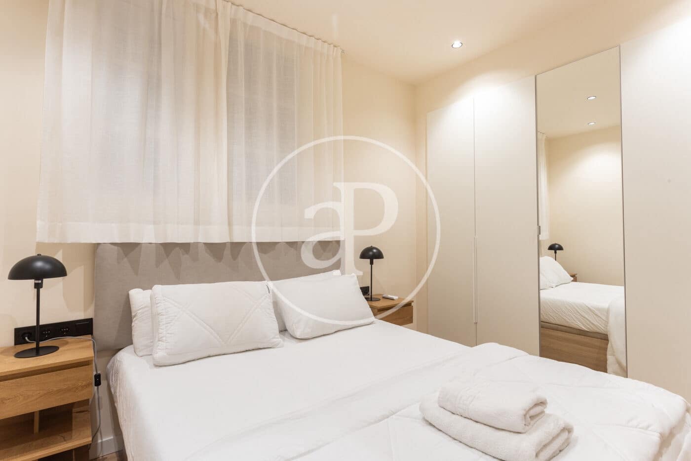 5 soveværelse Lejlighed til leje i Barcelona by - € 6.500 (Ref: 9232864)