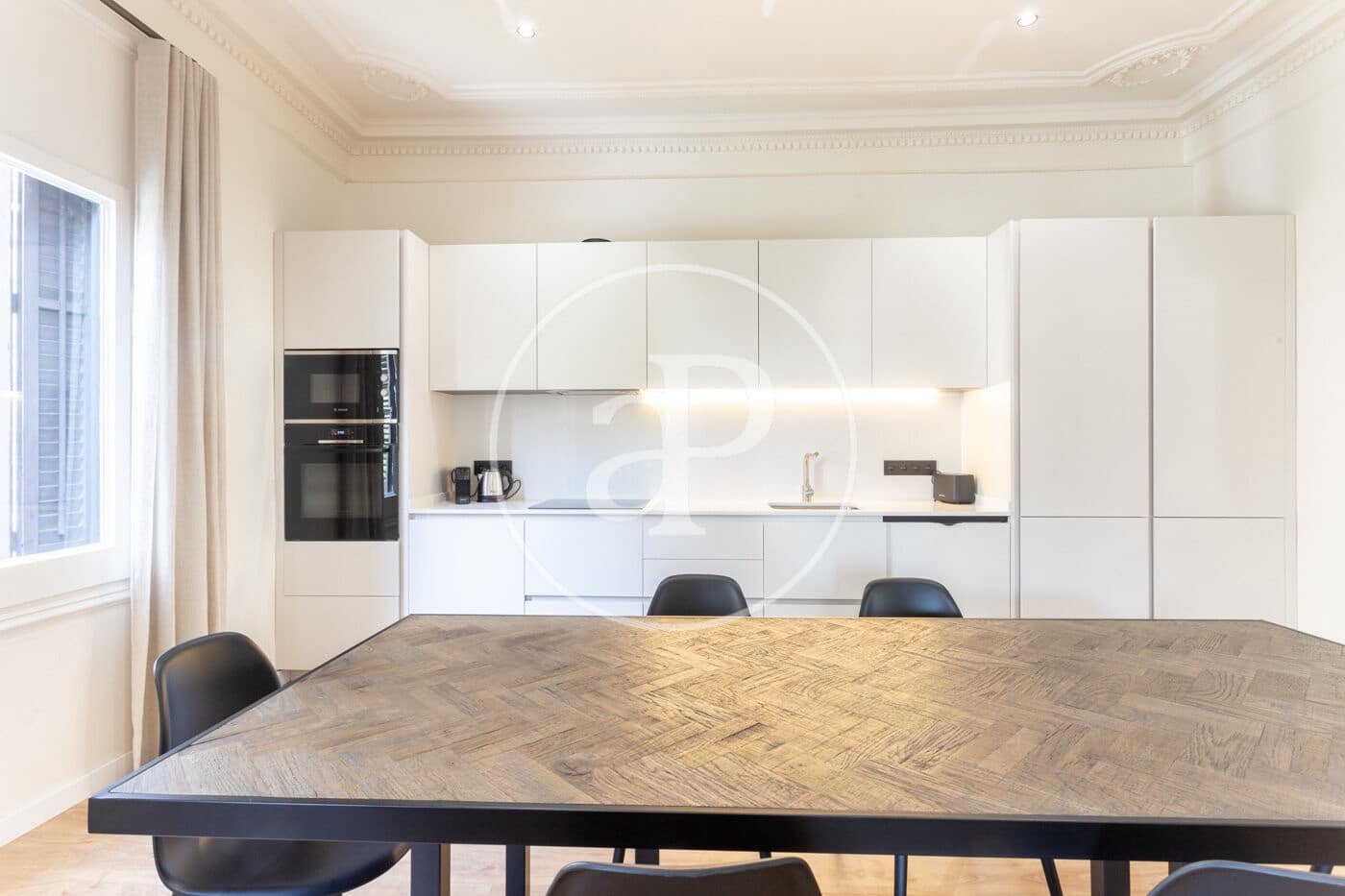 5 soveværelse Lejlighed til leje i Barcelona by - € 6.500 (Ref: 9232864)