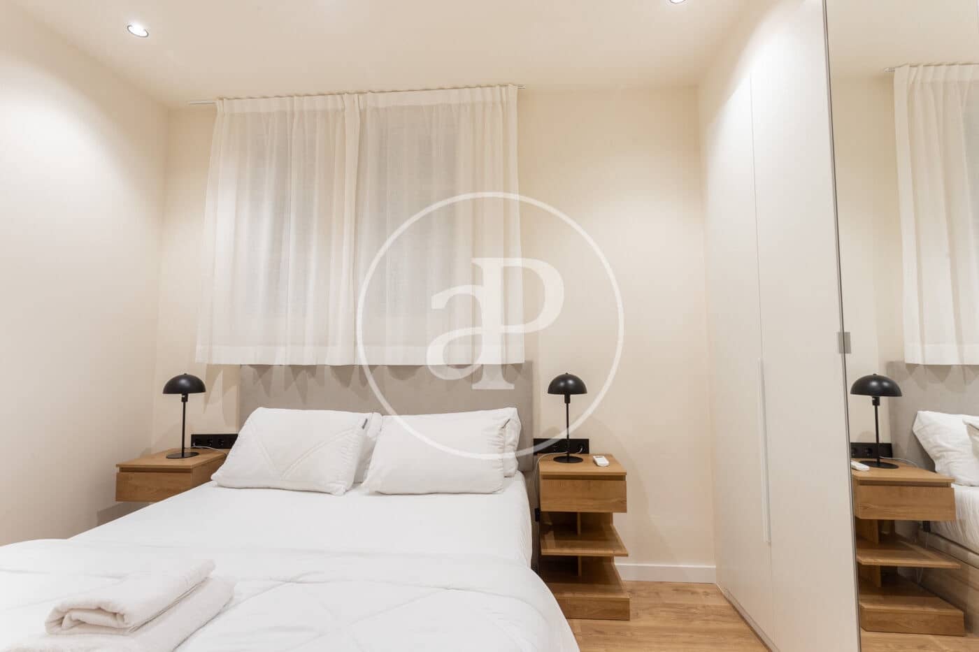 5 soveværelse Lejlighed til leje i Barcelona by - € 6.500 (Ref: 9232864)