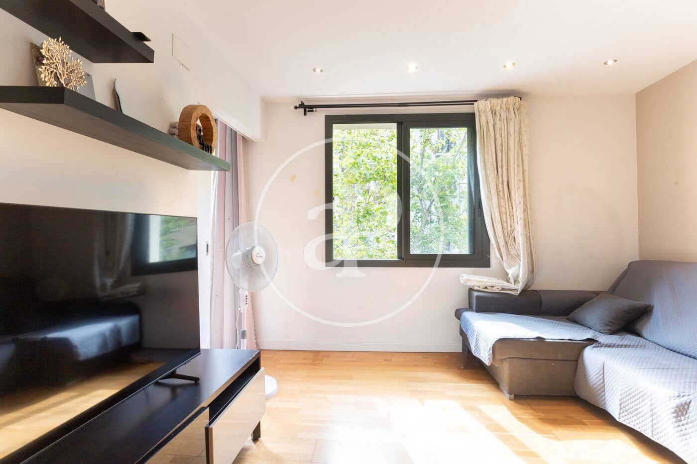 3 soveværelse Lejlighed til salg i Barcelona by - € 419.000 (Ref: 9232866)