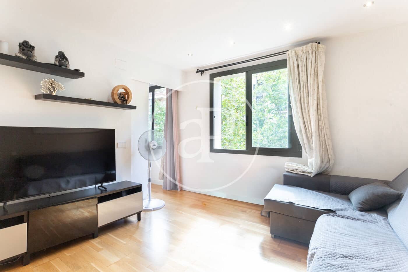 3 soveværelse Lejlighed til salg i Barcelona by - € 419.000 (Ref: 9232866)