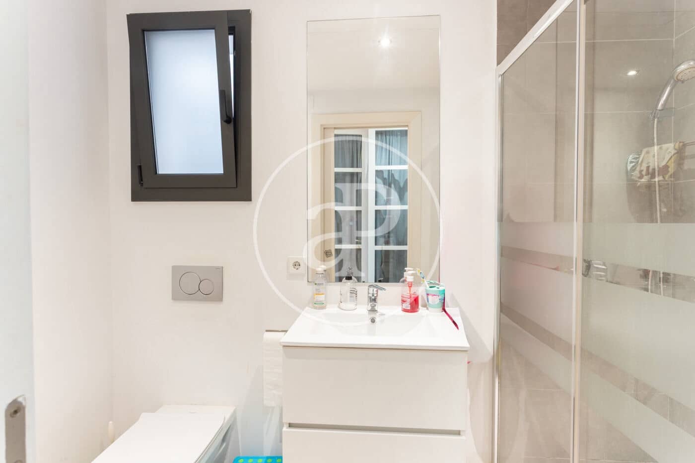 3 soveværelse Lejlighed til salg i Barcelona by - € 419.000 (Ref: 9232866)