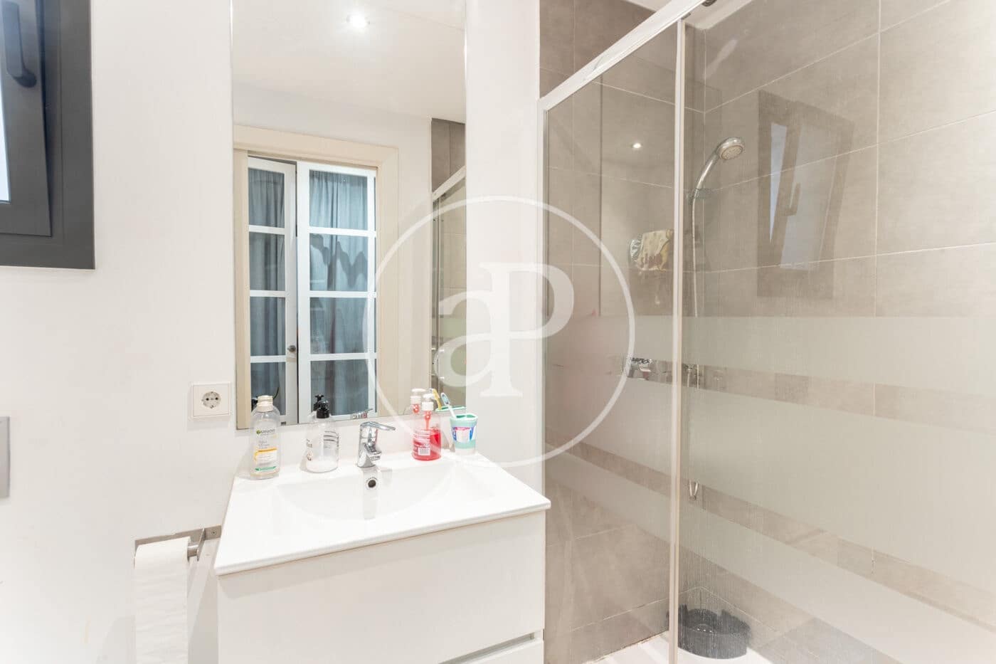 3 soveværelse Lejlighed til salg i Barcelona by - € 419.000 (Ref: 9232866)